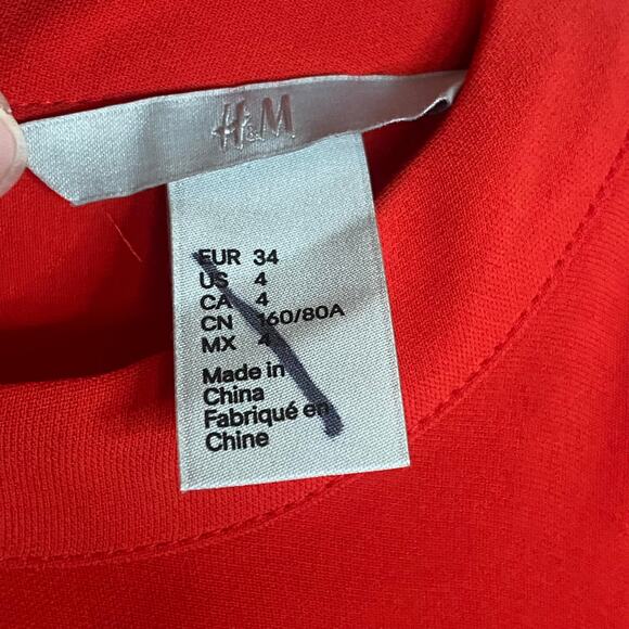 H&M Red 3/4 Flare Sleeve Button Back Sheath Dress Size 4 - Picture 6 of 7
